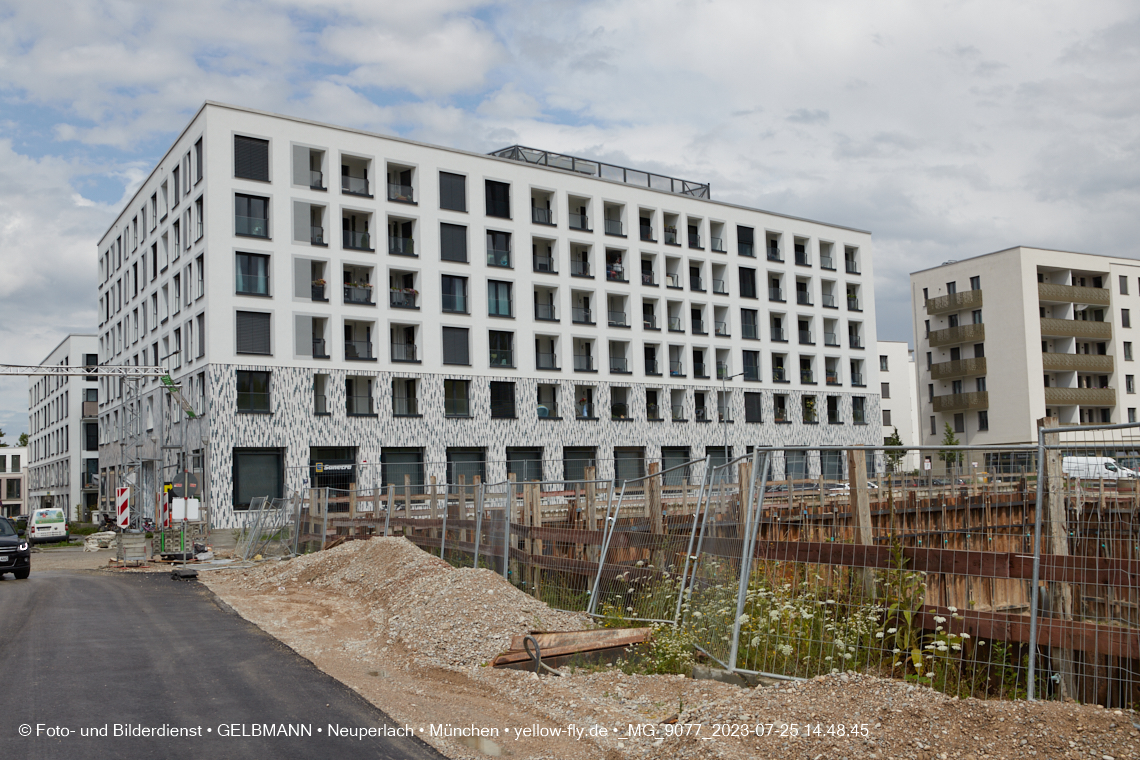 25.07.2023 - Rundgang im Alexisquartier in Neuperlach